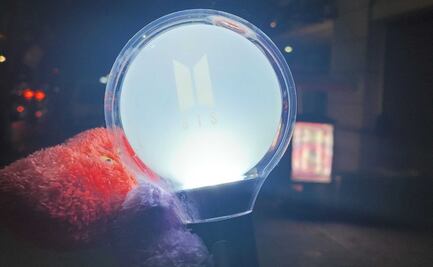 ¿Cómo funcionan las lightsticks que ocupan en los conciertos de Kpop?