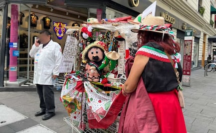 Centro de CDMX se pinta de verde, blanco y rojo: Inicia venta de artículos patrios desde Alameda Central hasta el Zócalo