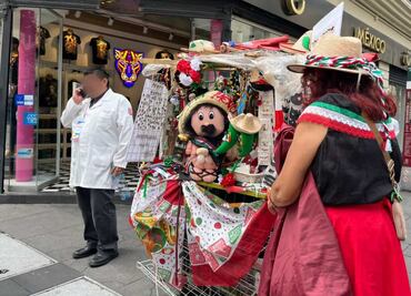 Centro de CDMX se pinta de verde, blanco y rojo: Inicia venta de artículos patrios desde Alameda Central hasta el Zócalo