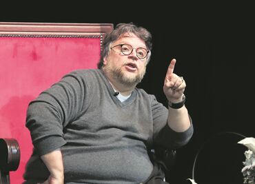 Guillermo del Toro pelea con cerveza por usar su imagen sin autorización