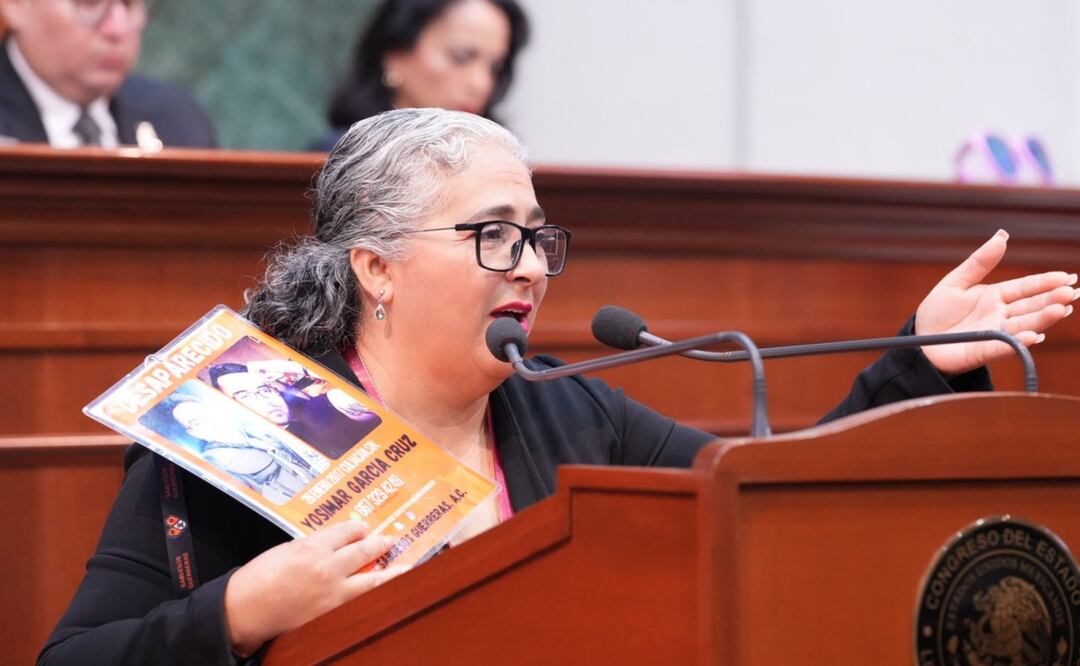 Madre buscadora recibe medalla “Norma Corona Sapién” en Sinaloa; ocho años de lucha por su hijo desaparecido. Foto: Especial