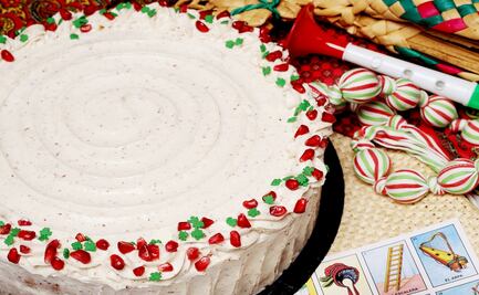 Pastel de chile en nogada, el postre favorito de la temporada