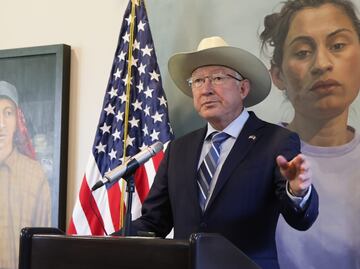 Austeridad republicana no va a servir para la seguridad, dice Ken Salazar; hay un problema muy grande