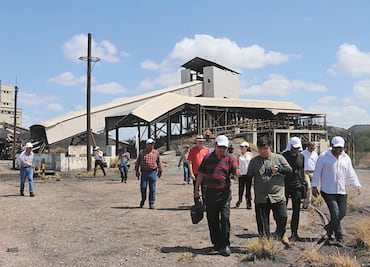 Felicidad y coraje tras anuncio del hallazgo de restos de los mineros de Pasta de Conchos
