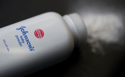 Acusan a Johnson & Johnson de producir talco para bebé con asbesto