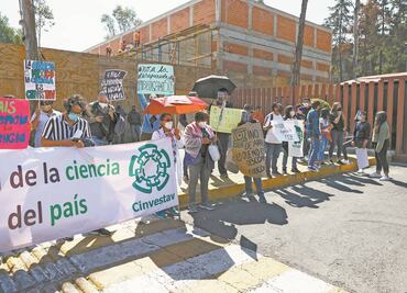 Por "capricho presidencial" acaban fideicomisos