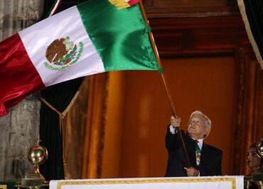 "¡Vivan las culturas del México prehispánico!", grita AMLO, otra vez ante un Zócalo vacío