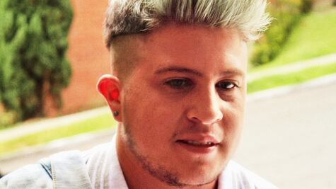 "No soy ni hombre ni mujer, soy trans", dice joven en registro civil de Colombia