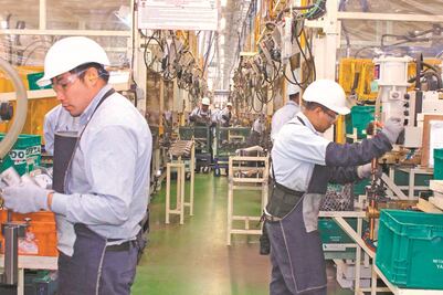 Reforma laboral viene a reforzar estructura de sindicatos: STPS