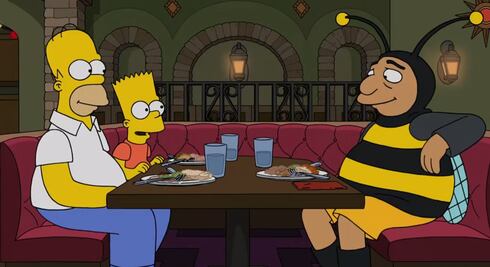 Humberto Vélez, la voz de Homero en español, aparece en la versión en inglés de "Los Simpson"