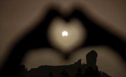 Eclipse total de sol inspiró propuestas de matrimonio en EU