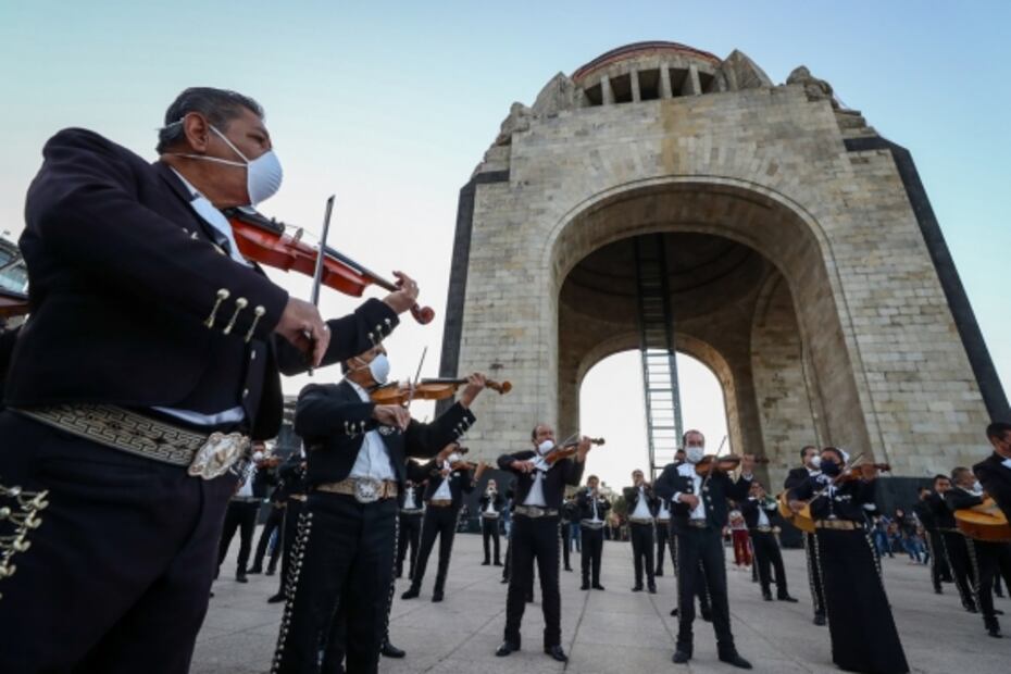 Activismo feminista, FRENAAA y el Covid-19 en las fiestas decembrinas, entre las fotos de la semana