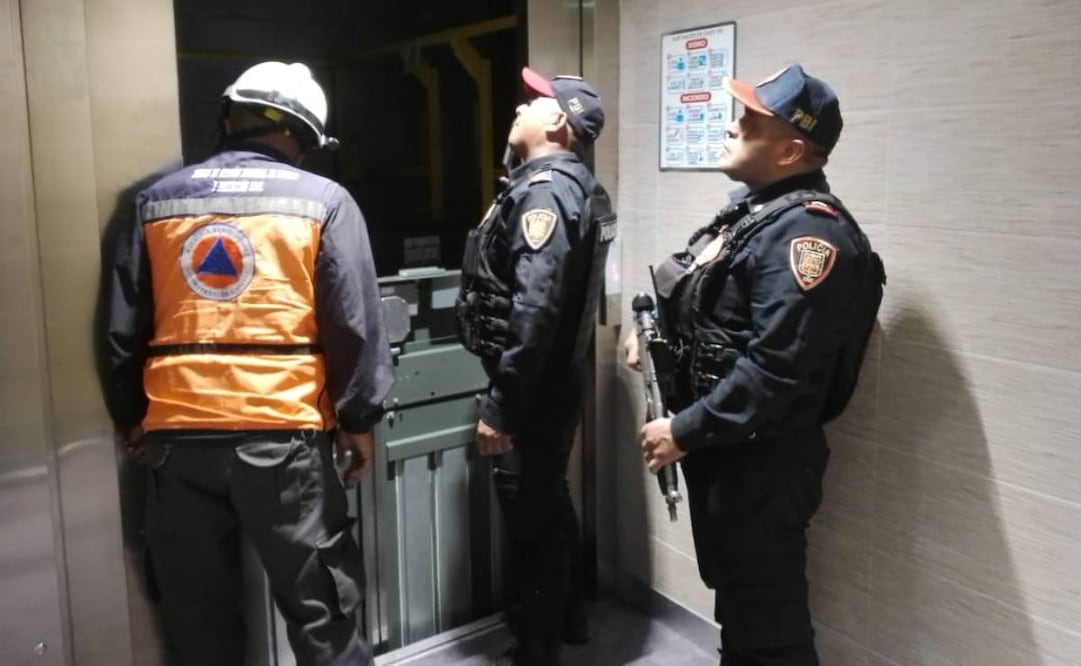Rescatan a 6 personas de un elevador en alcaldía Benito Juárez; se encuentran ilesos.
Foto: Especial.