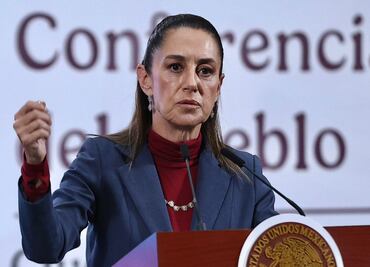 Sheinbaum rechaza que programas sociales sean “dádivas”; en periodo neoliberal eran esquemas de control clientelar, dice