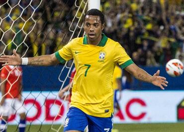 Robinho busca reducir su tiempo en la cárcel tras ser condenado por violación; la Justicia de Brasil analizará el caso