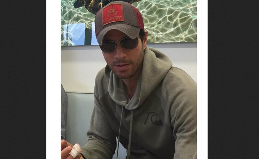 El artista acompañó la imagen con este mensaje : #doctors office.... #onedayatatime. FOTO: Twitter @enrique305