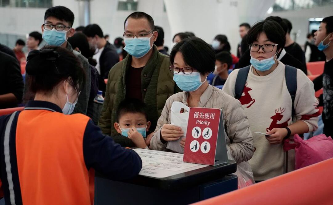 El virus de la familia del SRAS, que surgió el mes pasado en Wuhan, en el centro de China, alcanzó ya a varios países de Asia (Foto: AP)