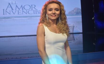 Angelique Boyer se cansa de dar saludos