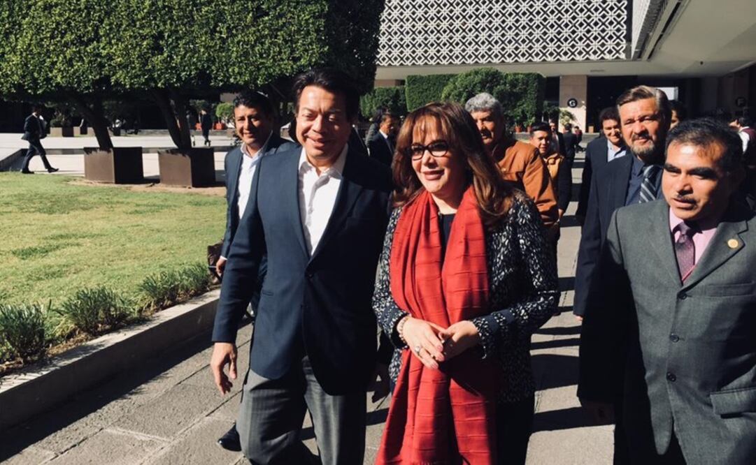 Mario Delgado, líder de la bancada de Morena y Yeidckol Polevnsky, líder nacional de Morena (PEDRO VILLA Y CAÑA. EL UNIVERSAL)