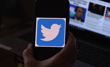 Twitter suspende cuentas de partidarios de Trump por promover teoría de conspiración