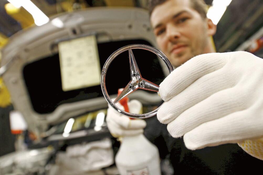 Daimler, fabricante de Mercedes-Benz, es una de las alemanas que más han resentido los embates de Trump contra la industria automotriz mexicana (ARCHIVO EL UNIVERSAL)