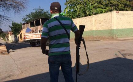 Denuncia regidora que alcalde está detrás de autodefensa de San Miguel Totolapan