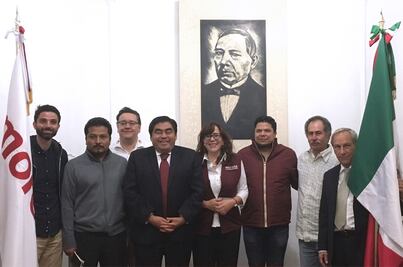 Morena perfila a Barbosa como candidato en Puebla