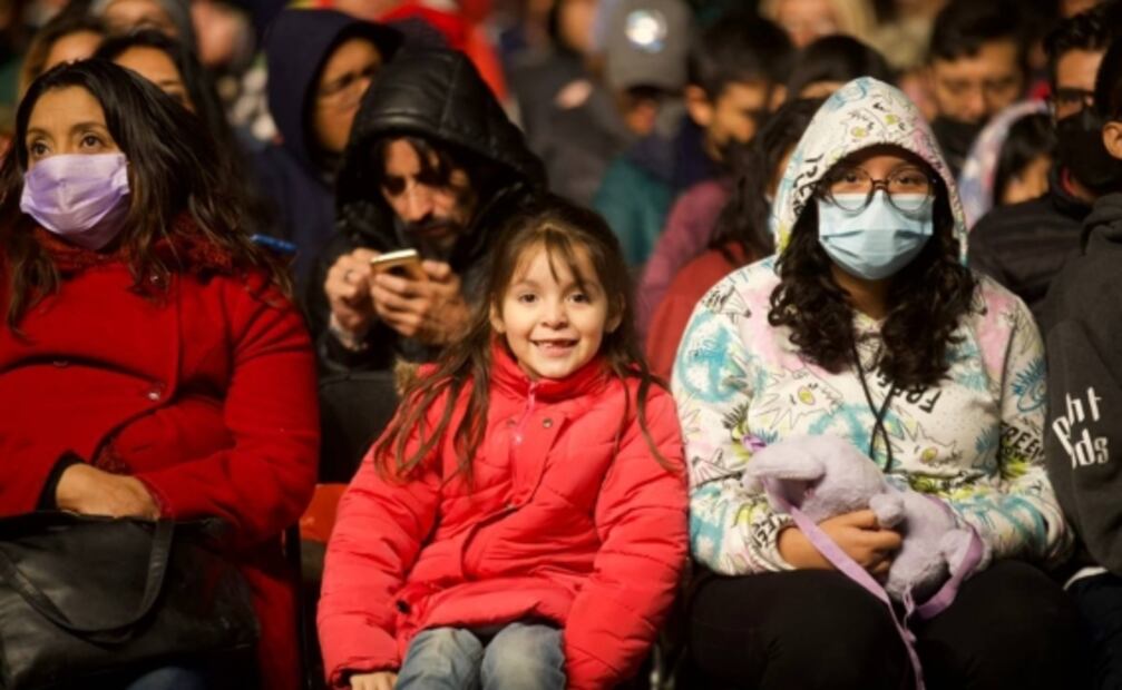 Así fue la noche en la que "Pinocho", de Guillermo del Toro, llegó al Zócalo