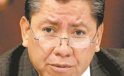 ¿Le echan la mano a David Monreal por tercera vez?