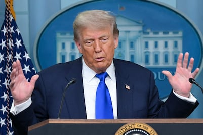 Trump no descarta volver a atacar Irán si hay nuevo enriquecimiento de uranio; "no le preocupa" que haya sitios nucleares secretos