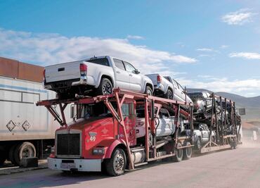 Se desbarranca producción de automóviles en marzo