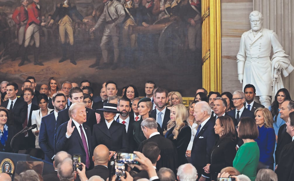 Donald Trump juramentó ayer como el presidente número 47 de Estados Unidos, en la rotonda del Capitolio en Washington. (21/01/2025) Foto: Saul Loeb / EFE