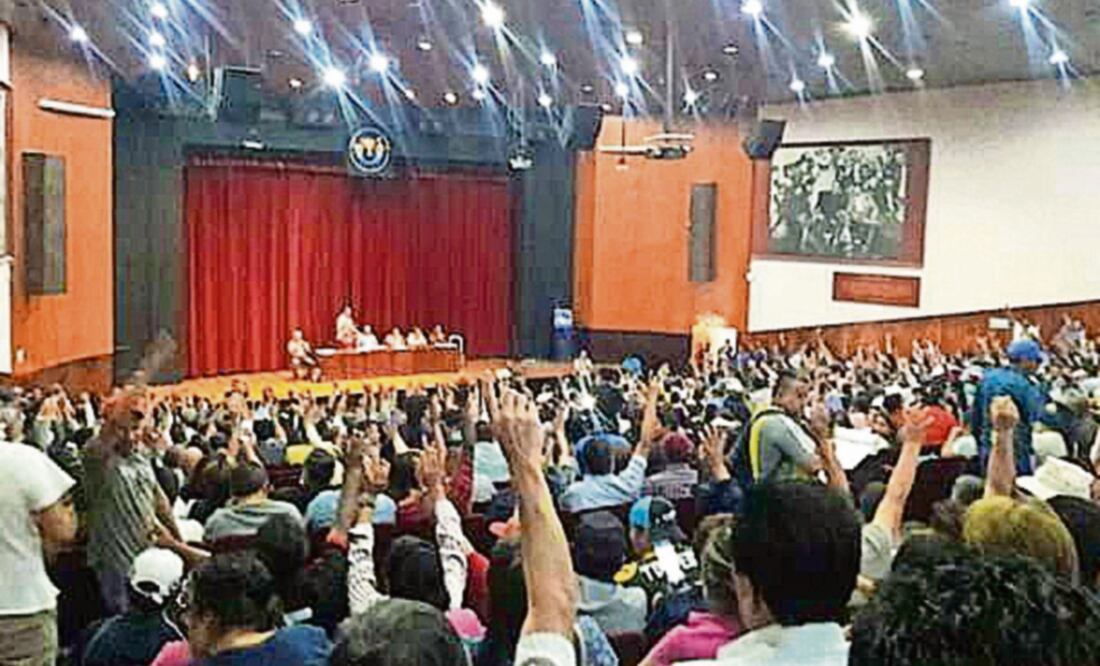 Trabajadores sindicalizados votaron para que se levantara la huelga que inició el 26 de febrero. / ESPECIAL