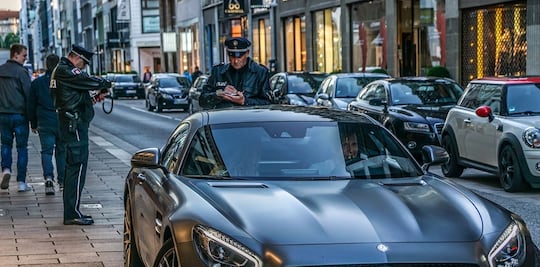 Costumbres al volante que dejan multas 