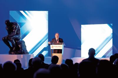 México desaprovecha ingresos petroleros: Slim