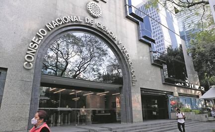 Aprueban modificaciones para que programas y becas del Conacyt sean paritarios