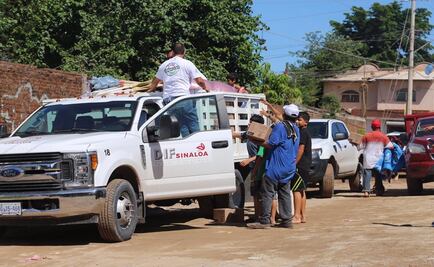 Brigadas reparten despensas a damnificados en Culiacán 