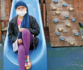 Combaten cáncer infantil