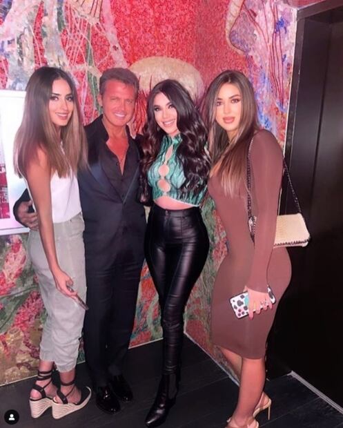 Luis Miguel reapareció en redes sociales, luce más joven que nunca