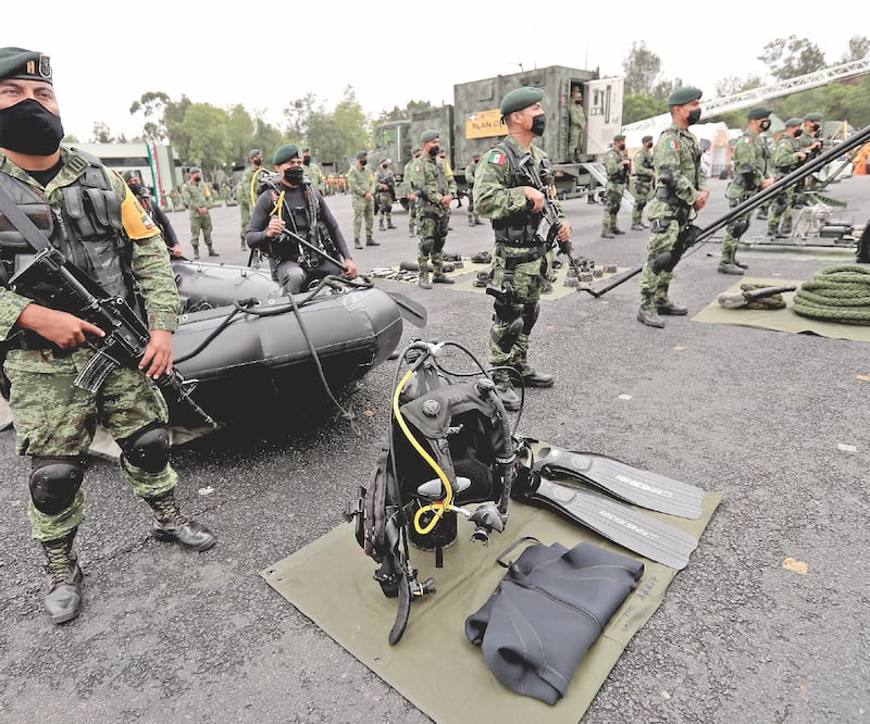 En el marco del tercer aniversario de los sismos de septiembre de 2017, la Fuerza de Apoyo para Casos de Desastres (FACD) del Ejército realizó ayer una demostración de su organización y funcionamiento. FOTOS: JUAN BOITES
