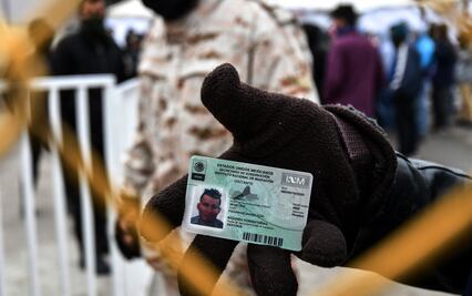 Concluye programa de tarjetas humanitarias a migrantes