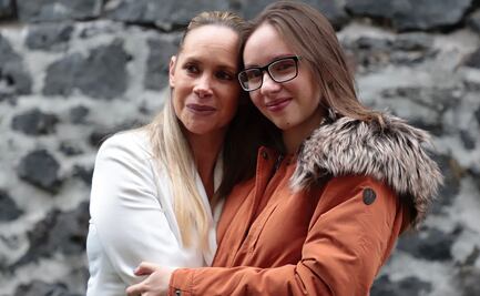 Alexa toma un año de terapia para tener valor y denunciar a Héctor Parra, su padre