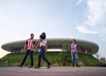 Chivas anuncia reembolso de su partido contra Rayados