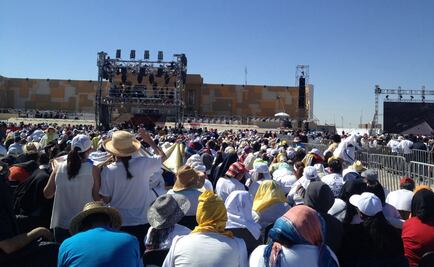 Continúa arribo de feligreses para Misa Binacional