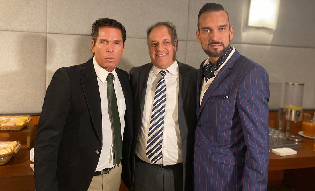 Roberto Palazuelos, Juan Carlos Maussan y Roberto Vidales lanzaron este proyecto que recibe tanto a inversionistas como a empresarios que buscan accionistas. Foto: Ivette Saldaña / EL UNIVERSAL