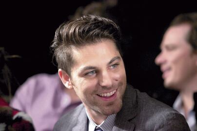 Piden dejar amor a Renato López en Facebook