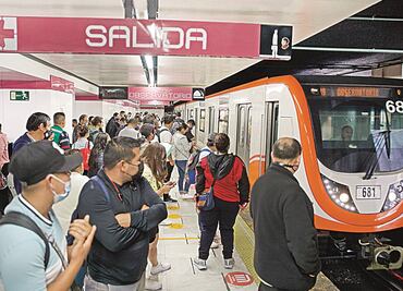 Por suicidios en el Metro, operadores sufren estrés