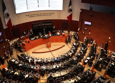 Senado exhorta al Ejecutivo a suspender evaluación docente en noviembre