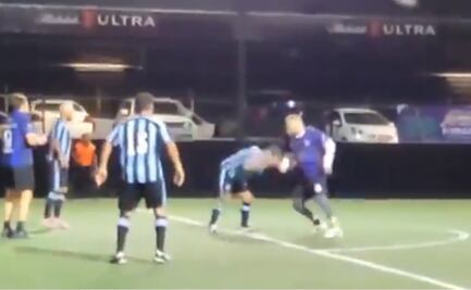 VIDEO: El exfutbolista Matías Vuoso inició una pelea a golpes en partido amateur