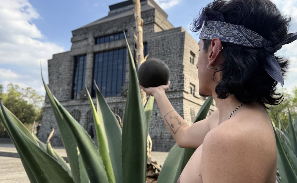 La pasión por el futbol de vive con proyecciones en vivo en el Museo Anahuacalli. Foto: Museo Anahuacalli
